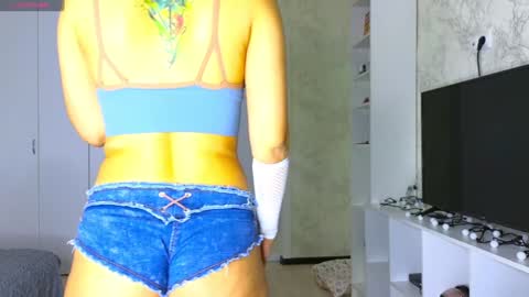 Snapshot of bestgirls2021 chatting on January 12, 2:56 am Hellen and Natali online show from January 12, 2:56 am