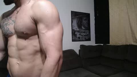 Snapshot of bestmuscle chatting on May 16, 9:13 pm bestmuscle online show from May 16, 9:13 pm