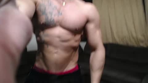 Snapshot of bestmuscle chatting on May 22, 8:47 pm bestmuscle online show from May 22, 8:47 pm