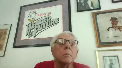 Snapshot of bestshot1951 chatting on April 17, 12:52 pm bestshot1951 online show from April 17, 12:52 pm