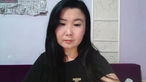Snapshot of bet_lu chatting on April 26, 10:02 am Bet Lu online show from April 26, 10:02 am