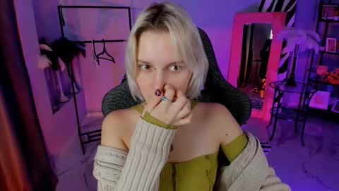 Bethany online show from November 14, 3:05 am