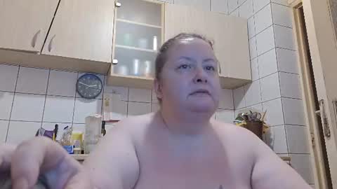 Snapshot of bethnorth chatting on June 23, 11:47 pm bethnorth online show from June 23, 11:47 pm