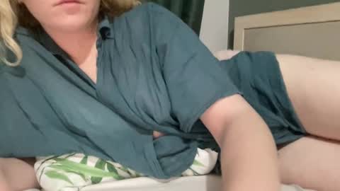 Bette online show from November 22, 11:15 pm