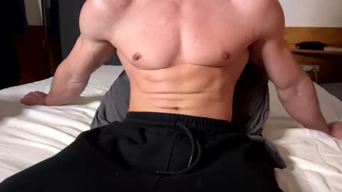 Snapshot of betterthanmen chatting on February 14, 5:57 pm betterthanmen online show from February 14, 5:57 pm