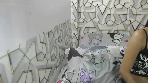 Snapshot of betty1105 chatting on December 8, 11:24 am betty1105 online show from December 8, 11:24 am