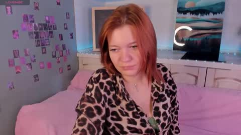 Snapshot of betty_baker1 chatting on September 12, 1:38 am Betty online show from September 12, 1:38 am