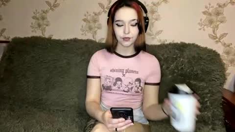 Tessa online show from April 14, 3:51 pm