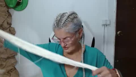 bibiana online show from March 1, 12:56 am