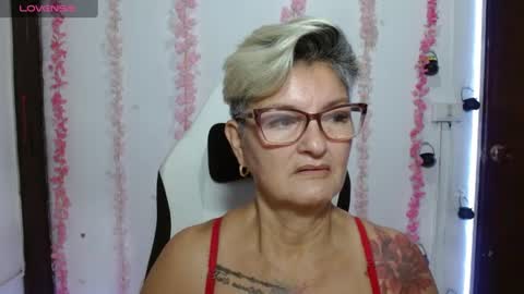 Snapshot of bety_cum3 chatting on July 1, 10:50 am bibiana online show from July 1, 10:50 am