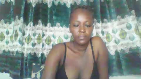 Snapshot of beutymelanin chatting on May 18, 12:55 pm beutymelanin online show from May 18, 12:55 pm