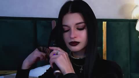 Beverly online show from March 21, 8:41 am