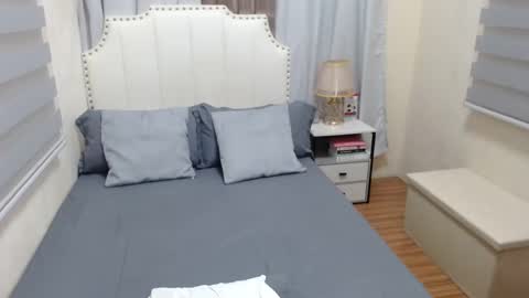 Snapshot of bevora13 chatting on December 26, 7:24 am Nixie online show from December 26, 7:24 am