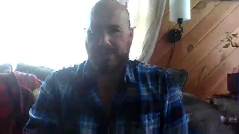Snapshot of bfrank1888 chatting on May 12, 3:09 pm Cabinfever online show from May 12, 3:09 pm