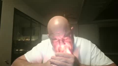 Snapshot of bgbelch chatting on December 20, 12:41 am bgbelch online show from December 20, 12:41 am