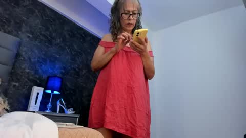 Snapshot of bianca_bella_ chatting on April 23, 12:29 pm BESHA... online show from April 23, 12:29 pm