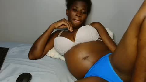 Snapshot of bianca_lue chatting on June 26, 2:16 am bianca baby online show from June 26, 2:16 am