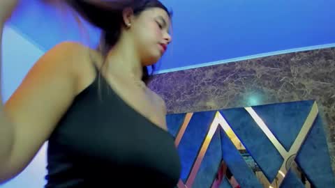 Snapshot of bianca_vega_ chatting on February 10, 11:25 am bianca_vega_ online show from February 10, 11:25 am