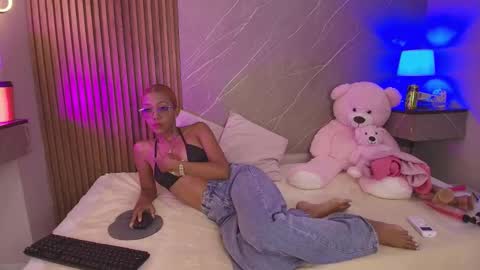 biancaa__18 online show from March 26, 7:41 pm