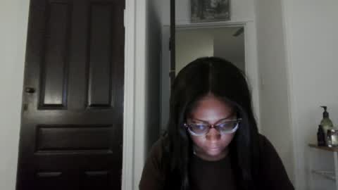 Snapshot of biancadoesitright chatting on June 15, 9:39 pm biancadoesitright online show from June 15, 9:39 pm