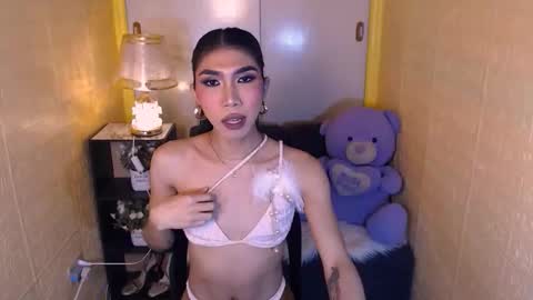 Snapshot of biancahugedick chatting on February 9, 5:50 pm biancahugedick online show from February 9, 5:50 pm