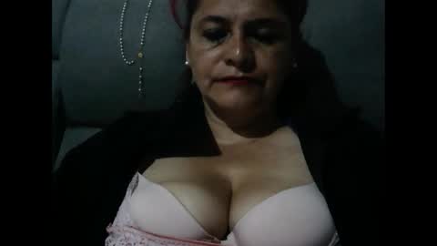 biancasteel online show from October 11, 11:20 am