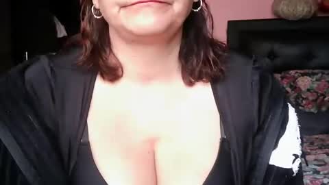 Snapshot of biancasteel chatting on June 29, 5:02 pm biancasteel online show from June 29, 5:02 pm
