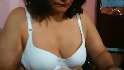 Snapshot of biancasteel chatting on July 10, 1:32 am biancasteel online show from July 10, 1:32 am