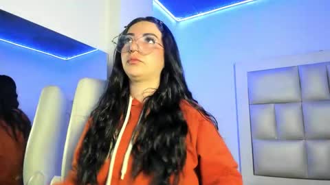 bibiana_js_ online show from February 3, 4:10 am