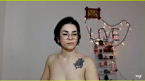 innasugarwild online show from February 27, 7:08 am