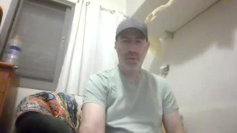 Snapshot of bibo80_99 chatting on May 25, 6:47 pm bibo80_99 online show from May 25, 6:47 pm