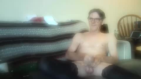 Snapshot of bibobby6711 chatting on June 9, 4:29 pm bibobby6711 online show from June 9, 4:29 pm