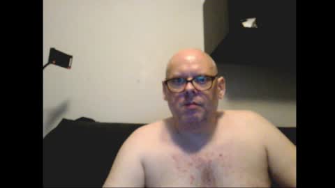 Snapshot of bicduk chatting on July 8, 2:16 am bicduk online show from July 8, 2:16 am