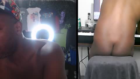 Snapshot of bicepsandfrot chatting on October 13, 4:12 am BicepsandFrot online show from October 13, 4:12 am