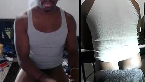 Snapshot of bicepsandfrot chatting on October 26, 11:09 pm BicepsandFrot online show from October 26, 11:09 pm