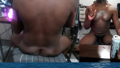 Snapshot of bicepsandfrot chatting on May 29, 10:46 am BicepsandFrot online show from May 29, 10:46 am