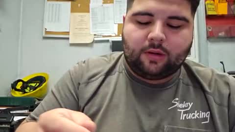Snapshot of bienguero chatting on December 25, 1:10 am Bienguero online show from December 25, 1:10 am