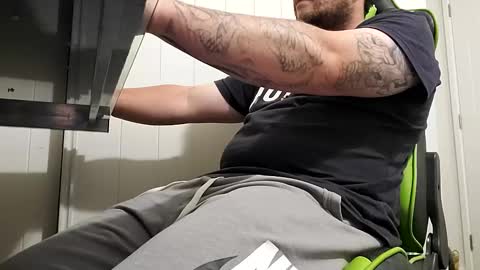 big_balls_big_load online show from February 2, 12:57 pm