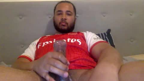 Snapshot of big_daddy333 chatting on May 12, 6:16 pm big_daddy333 online show from May 12, 6:16 pm