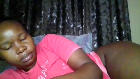 Snapshot of big_diva chatting on July 4, 2:51 am big_diva online show from July 4, 2:51 am