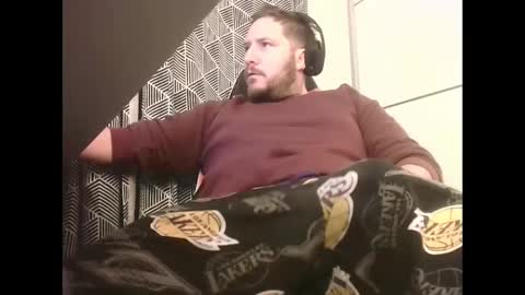 Snapshot of big_sele chatting on February 28, 6:10 am bigbroly88 online show from February 28, 6:10 am