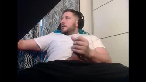 Snapshot of big_sele chatting on February 14, 7:05 am bigbroly88 online show from February 14, 7:05 am