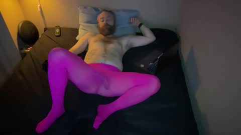 Snapshot of big_things_26 chatting on March 22, 9:45 am big_things_26 online show from March 22, 9:45 am