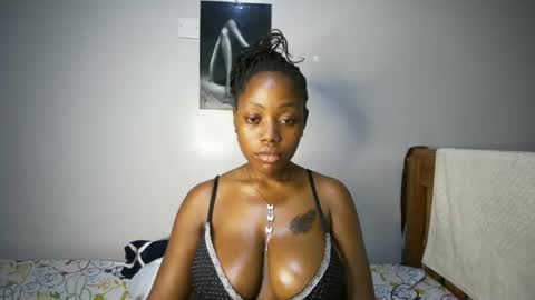 Snapshot of bigass001_ chatting on October 4, 8:40 pm bigass001_ online show from October 4, 8:40 pm