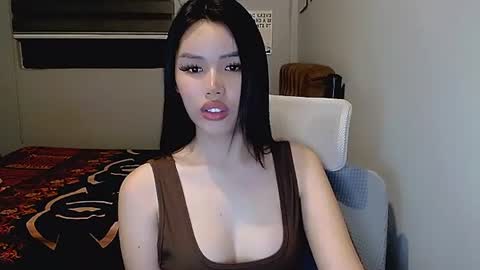 Snapshot of bigassslutdoll chatting on July 7, 11:47 am Mia online show from July 7, 11:47 am