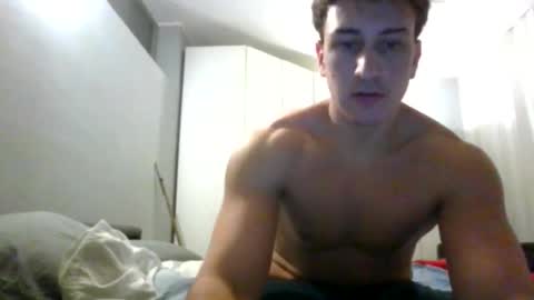 Snapshot of bigballsnojoke chatting on January 15, 10:13 pm bigballsnojoke online show from January 15, 10:13 pm