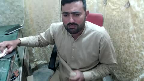 Snapshot of bigbbc999 chatting on December 4, 9:51 am arab bbc online show from December 4, 9:51 am