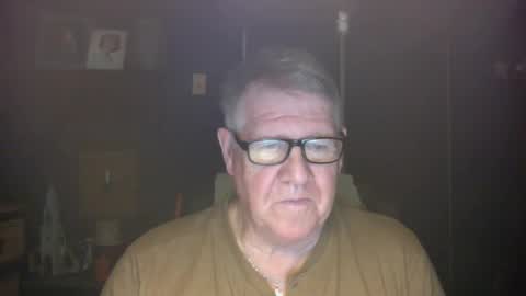 Snapshot of bigbeerdrinker1 chatting on December 30, 12:31 pm bigbeerdrinker online show from December 30, 12:31 pm