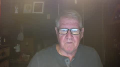 Snapshot of bigbeerdrinker1 chatting on October 14, 5:19 am bigbeerdrinker online show from October 14, 5:19 am