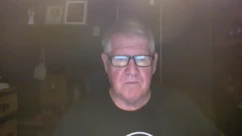 Snapshot of bigbeerdrinker1 chatting on October 20, 2:56 am bigbeerdrinker online show from October 20, 2:56 am